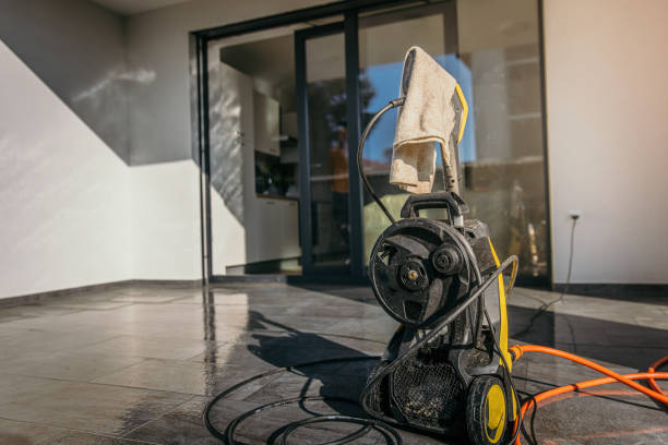 Best Sign and Awning Cleaning  in Elkhorn, WI